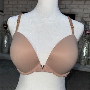 Victoria's Secret Push Up Nude Bra 34DD